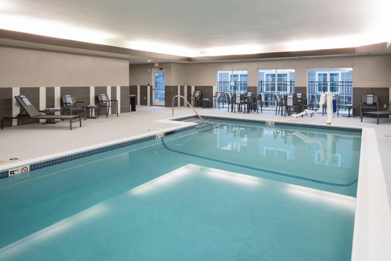Boston 3* Westford